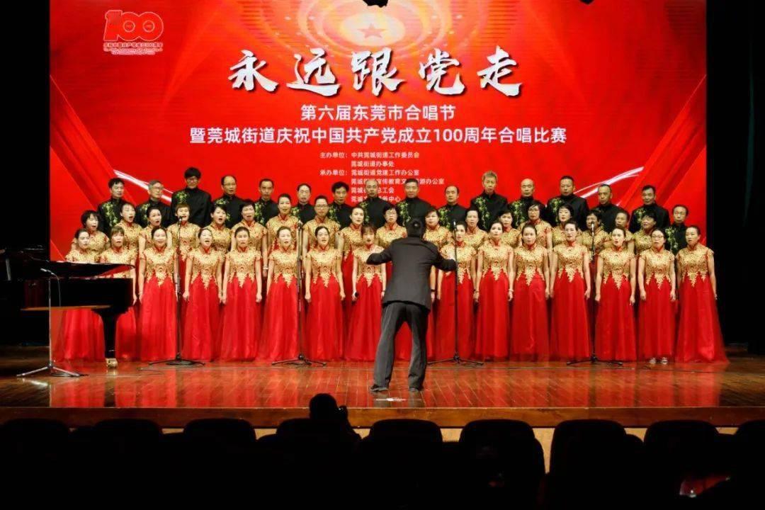 “向上社交”只是必备生存技能
