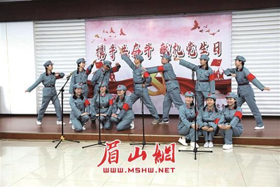同样是演高中生,把杨紫、赵露思、张佳宁放一起看,差距一目了然